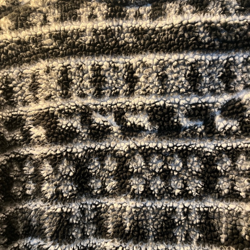 Cozy Black and Gray Zip-Up Sweater - Picture 7 of 10